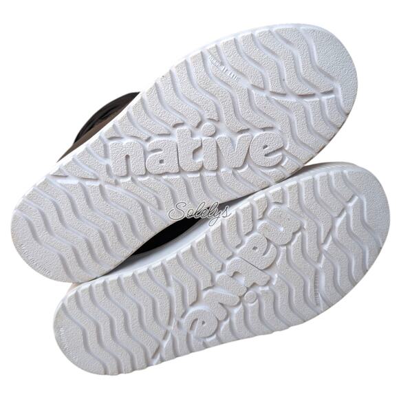 Native Chamonix Women 7 Water-Resistant Cold Winter Boot Jiffy Black Shell White - Picture 6 of 9